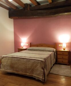 Habitación doble con cama de matrimonio